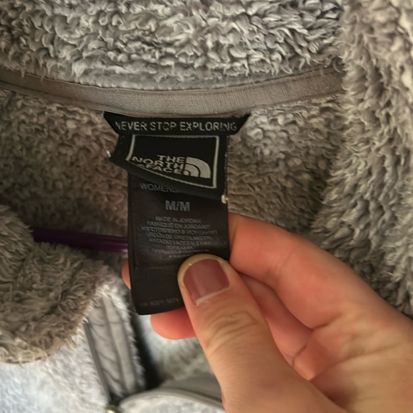 THE NORTH FACE grey, medium jacket for women. NO rips, snags, holes, etc. - Picture 3 of 3